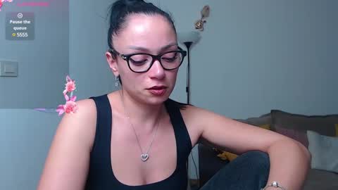 SereneSophi online show from 01-31-25, 08:01