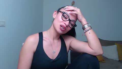 SereneSophi online show from 03-05-25, 08:32