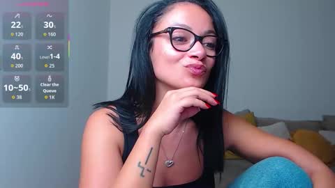 SereneSophi online show from 10-19-25, 12:44