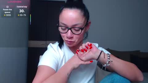 SereneSophi online show from 02-19-26, 02:51