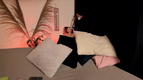 Serenity online show from 10-09-25, 03:37