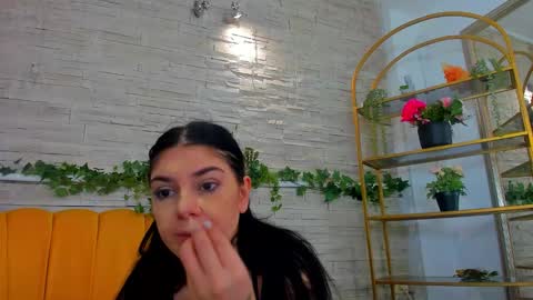 SerennaNoir online show from 12-22-25, 05:37