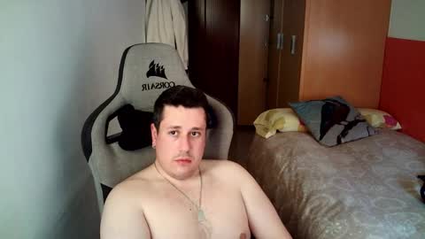 Snapshot of sergio95n chatting on 02-19-26, 04:36 Pollos online show from 02-19-26, 04:36