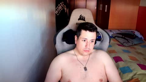 Snapshot of sergio95n chatting on 04-05-26, 06:10 Pollos online show from 04-05-26, 06:10