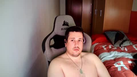 Snapshot of sergio95n chatting on 04-13-26, 03:28 Pollos online show from 04-13-26, 03:28