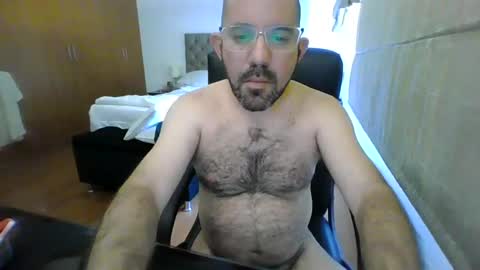 Snapshot of sergioruzafa80 chatting on 12-24-24, 09:00 Sergio Russafa online show from 12-24-24, 09:00