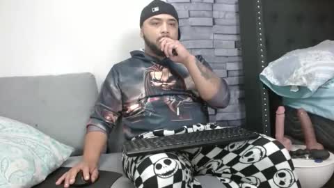 sermedina882454 online show from 11-14-25, 01:37