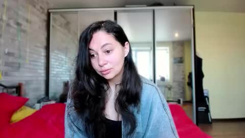 Snapshot of serpenttempter88 chatting on 05-05-26, 04:09 VIOLA online show from 05-05-26, 04:09