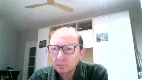 Snapshot of serrano49 chatting on 03-10-26, 01:54 serrano49 online show from 03-10-26, 01:54