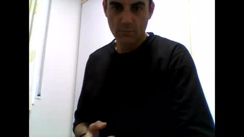 Snapshot of servamp77 chatting on 01-12-25, 12:18 servamp77 online show from 01-12-25, 12:18