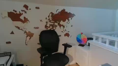 servegoddesszara online show from 10-15-25, 04:40