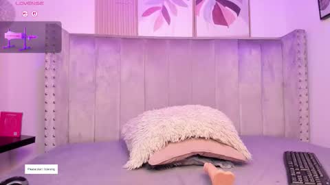 Danna  online show from 02-15-26, 07:51