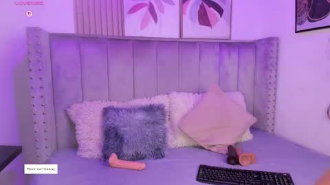 Danna  online show from 05-03-26, 02:39