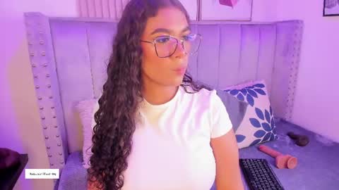 Snapshot of seshat_hitt_ chatting on 07-01-26, 03:41 Danna online show from 07-01-26, 03:41