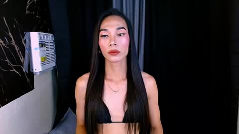Snapshot of sessy_fuckerxx chatting on 04-17-26, 08:17 sessy_fuckerxx online show from 04-17-26, 08:17