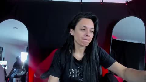 LUCERO online show from 10-31-25, 03:40