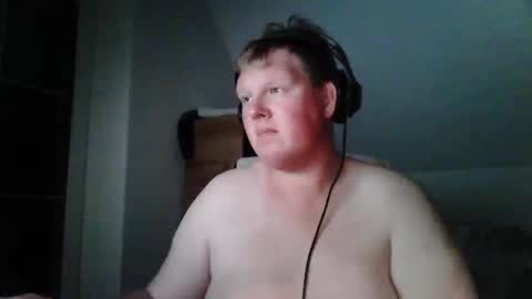 Snapshot of setcuna chatting on 11-15-25, 10:15 setcuna online show from 11-15-25, 10:15