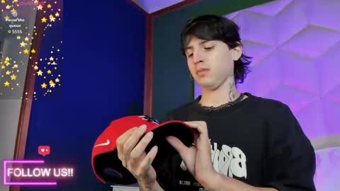 Snapshot of sett_and_gwen chatting on 11-11-25, 03:39 sett_and_gwen online show from 11-11-25, 03:39