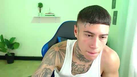 Snapshot of setthomas chatting on 10-15-25, 03:34 Thomas online show from 10-15-25, 03:34