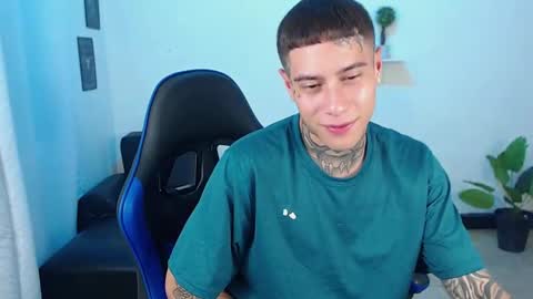 Snapshot of setthomas chatting on 01-14-26, 10:03 Thomas online show from 01-14-26, 10:03