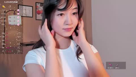 Snapshot of seulbi chatting on 09-10-25, 02:28 Sana online show from 09-10-25, 02:28