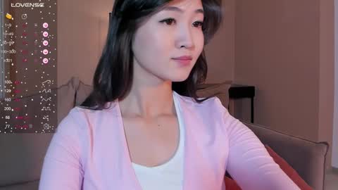 Snapshot of seulbi chatting on 09-16-25, 02:51 Sana online show from 09-16-25, 02:51