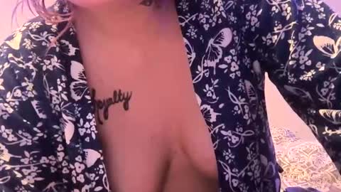 Snapshot of sex559746 chatting on 11-15-25, 01:03 sex559746 online show from 11-15-25, 01:03