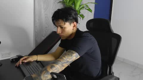 Snapshot of sex_love_sweat chatting on 05-24-26, 02:49 sex_love_sweat online show from 05-24-26, 02:49