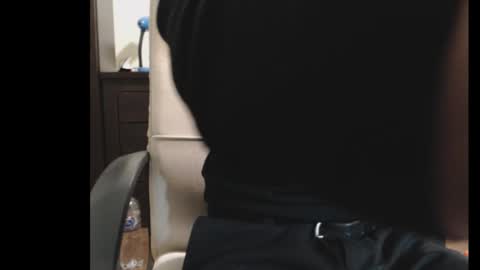 Snapshot of sexandsexy1999 chatting on 11-04-25, 01:16 Daniel Taylor online show from 11-04-25, 01:16