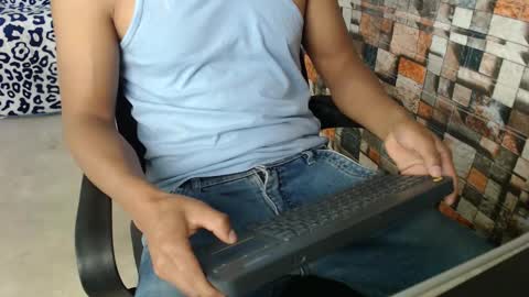 arnold online show from 10-22-25, 09:36