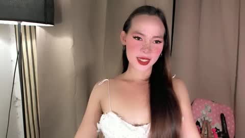 Snapshot of sexbombvenice chatting on 04-19-26, 05:07 Venice online show from 04-19-26, 05:07