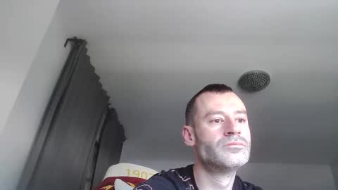 Snapshot of sexbrute chatting on 05-20-26, 12:33 sexbrute online show from 05-20-26, 12:33