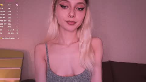 Snapshot of sexdrugg666 chatting on 04-19-26, 12:33 Dina online show from 04-19-26, 12:33