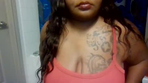 Snapshot of sexichocchic chatting on 03-18-26, 08:17 sexichocchic online show from 03-18-26, 08:17