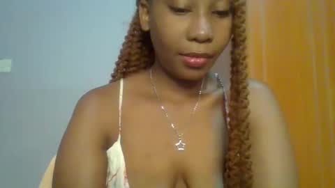 Snapshot of sexie_curvie chatting on 01-25-25, 04:45 Maggie online show from 01-25-25, 04:45