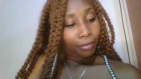 Snapshot of sexie_curvie chatting on 01-26-25, 04:30 Maggie online show from 01-26-25, 04:30