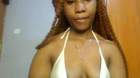 Snapshot of sexie_curvie chatting on 01-28-25, 04:18 Maggie online show from 01-28-25, 04:18