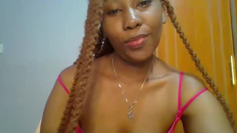 Snapshot of sexie_curvie chatting on 01-30-25, 04:27 Maggie online show from 01-30-25, 04:27