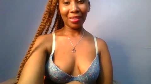 Snapshot of sexie_curvie chatting on 01-30-25, 05:49 Maggie online show from 01-30-25, 05:49