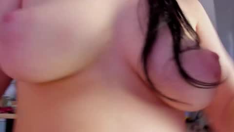 Snapshot of sexiest_couple_ever69 chatting on 03-02-26, 07:15 DanielMary online show from 03-02-26, 07:15