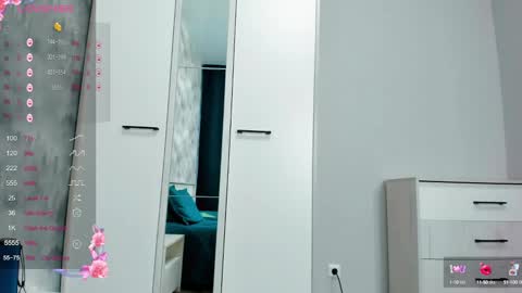 Snapshot of sexkarina1 chatting on 01-13-25, 10:58 Sex Kari online show from 01-13-25, 10:58