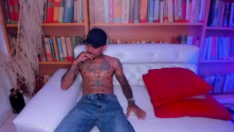 Snapshot of sexonfire111 chatting on 07-11-26, 04:26 April 18 year and ROSS dick 20cm online show from 07-11-26, 04:26