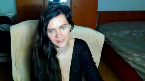 sexqueen1111 online show from 11-17-25, 05:19
