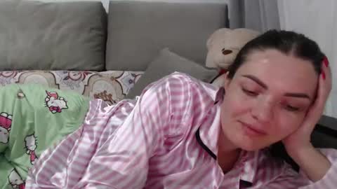 Snapshot of sexsy_bunny chatting on 10-29-25, 07:37 See you on October going to miss you guys incredibly. Subscribe to my Onlyfans Channel to follow the news online show from 10-29-25, 07:37