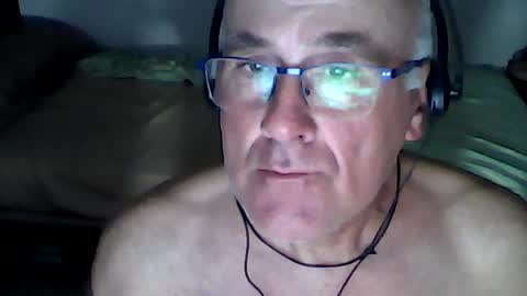 Snapshot of sexting4woman chatting on 07-24-26, 02:31 sexting4woman online show from 07-24-26, 02:31