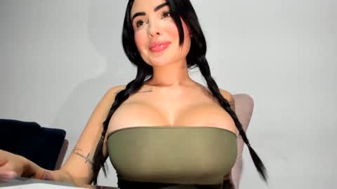 SARA    online show from 10-16-25, 12:55