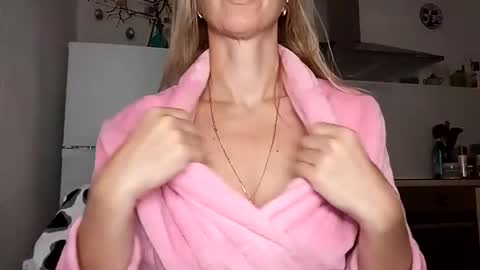 Verona online show from 05-10-26, 02:17