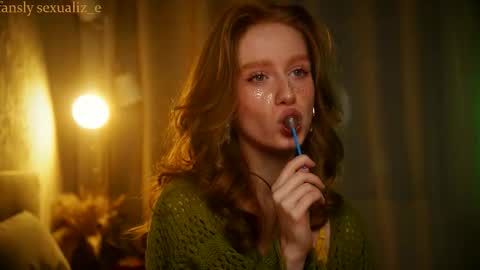 Snapshot of sexualiz_e chatting on 10-25-25, 08:47 Liz online show from 10-25-25, 08:47