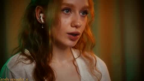 Snapshot of sexualiz_e chatting on 10-31-25, 08:10 Liz online show from 10-31-25, 08:10