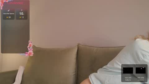 Ray  New video in bio online show from 02-09-25, 02:40